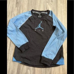 ✅jordanair long sleeve for boy